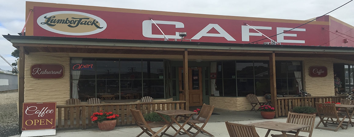 Lumberjack restaurant in Owaka